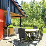 3 Bedroom Lovely In Dom wakacyjny *