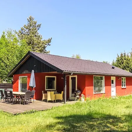 Dom wakacyjny 3 Bedroom Lovely In Rønne
